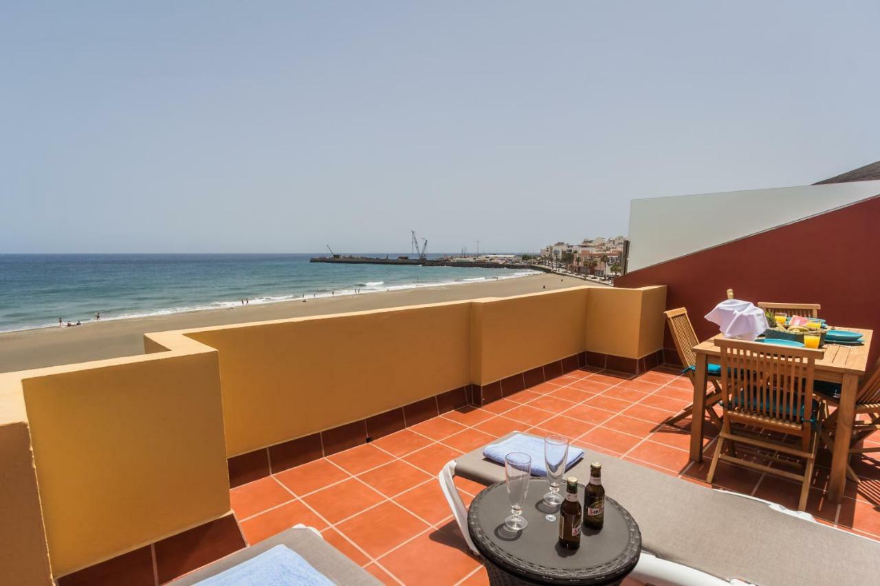 Ocean View Penthouse II Daire Gran Tarajal Dış mekan fotoğraf
